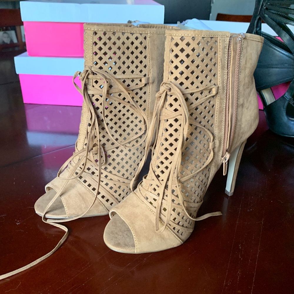 JUSTFAB ‘Ximena’ color: Whiskey, size 8.5